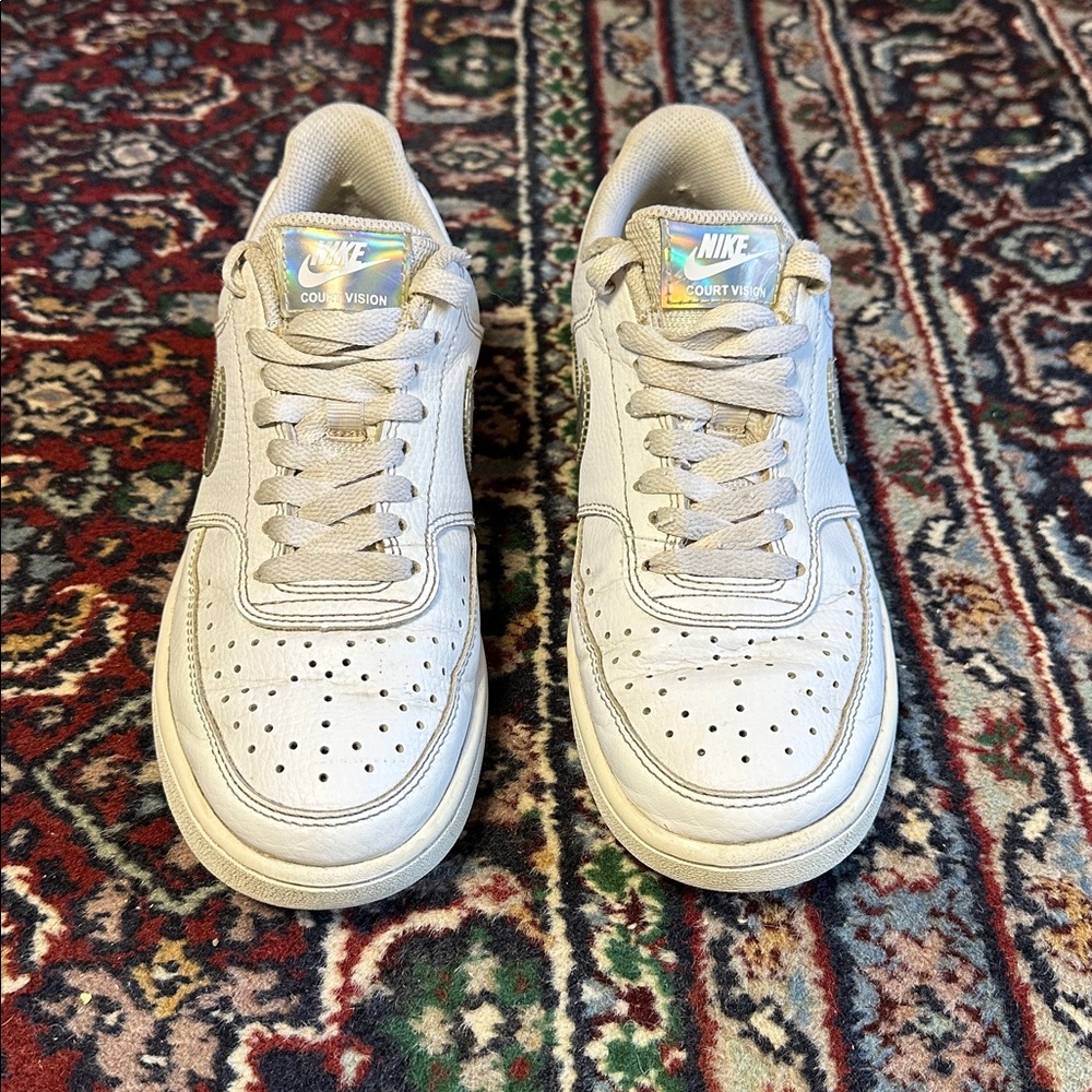 Women's Nike Court Vision Low Size 7 - Picture 5 of 7